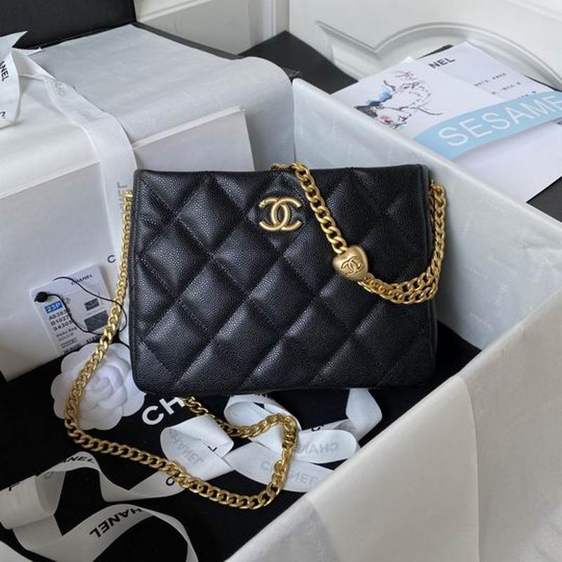 Chanel Handbags 527